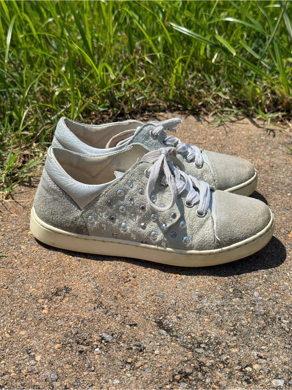 Monnalisa Girls Silver Suede & Leather Rhinestone Low-Top Sneakers - Size EU 29